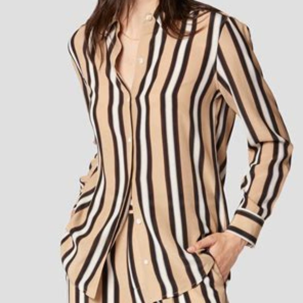 Equipment Essential Silk Shirt, long sleeves, size medium